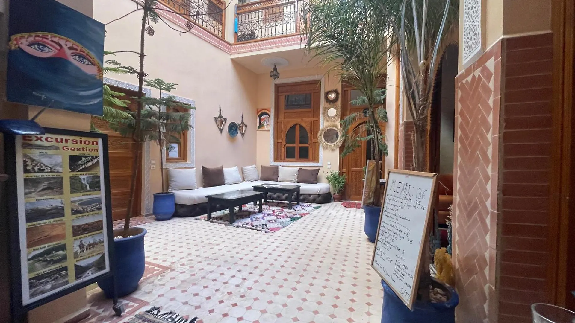 *** بيت ضيافة Riad Jenan Adam مراكش المغرب